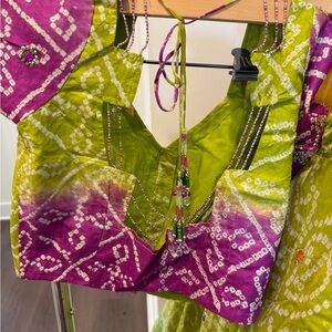 Vibrant Green and Purple Indian bandhani - perfect for garba !!